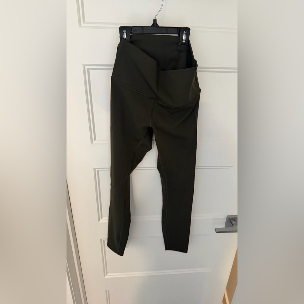 lululemon athletica wunder under sz 4